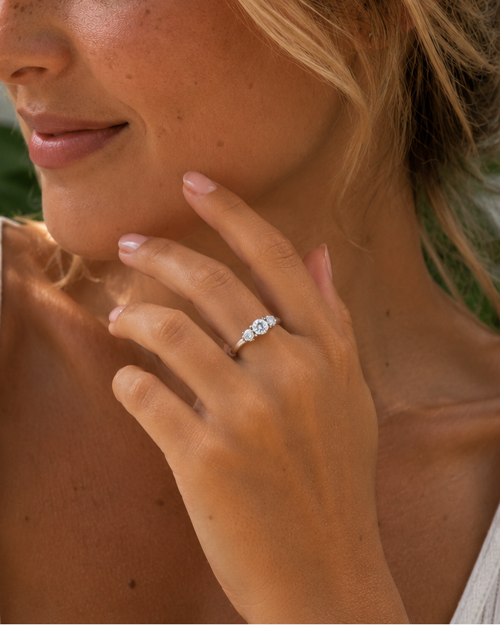 Argolla Trinidad en Oro Blanco 18k