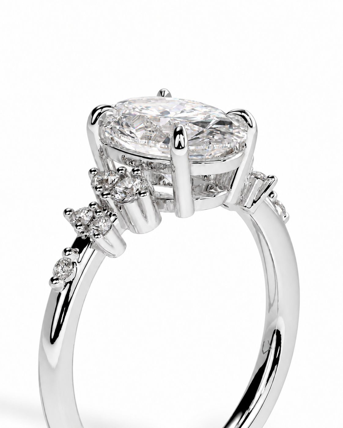 Anillo Romántico corte Oval Oro 18K