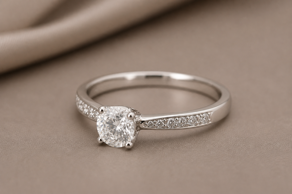 Argolla Solitario Oro Blanco 18K